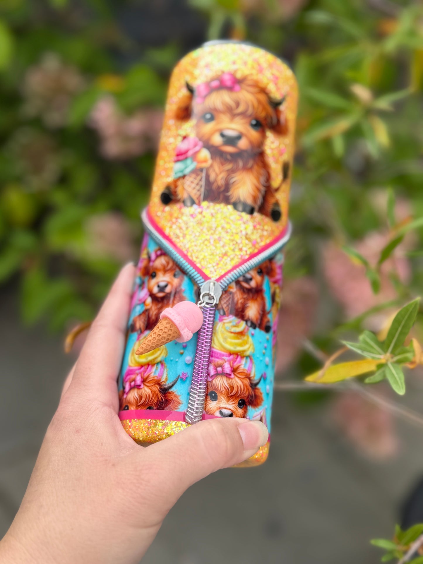 Highland cow Hyperion zipper tumbler