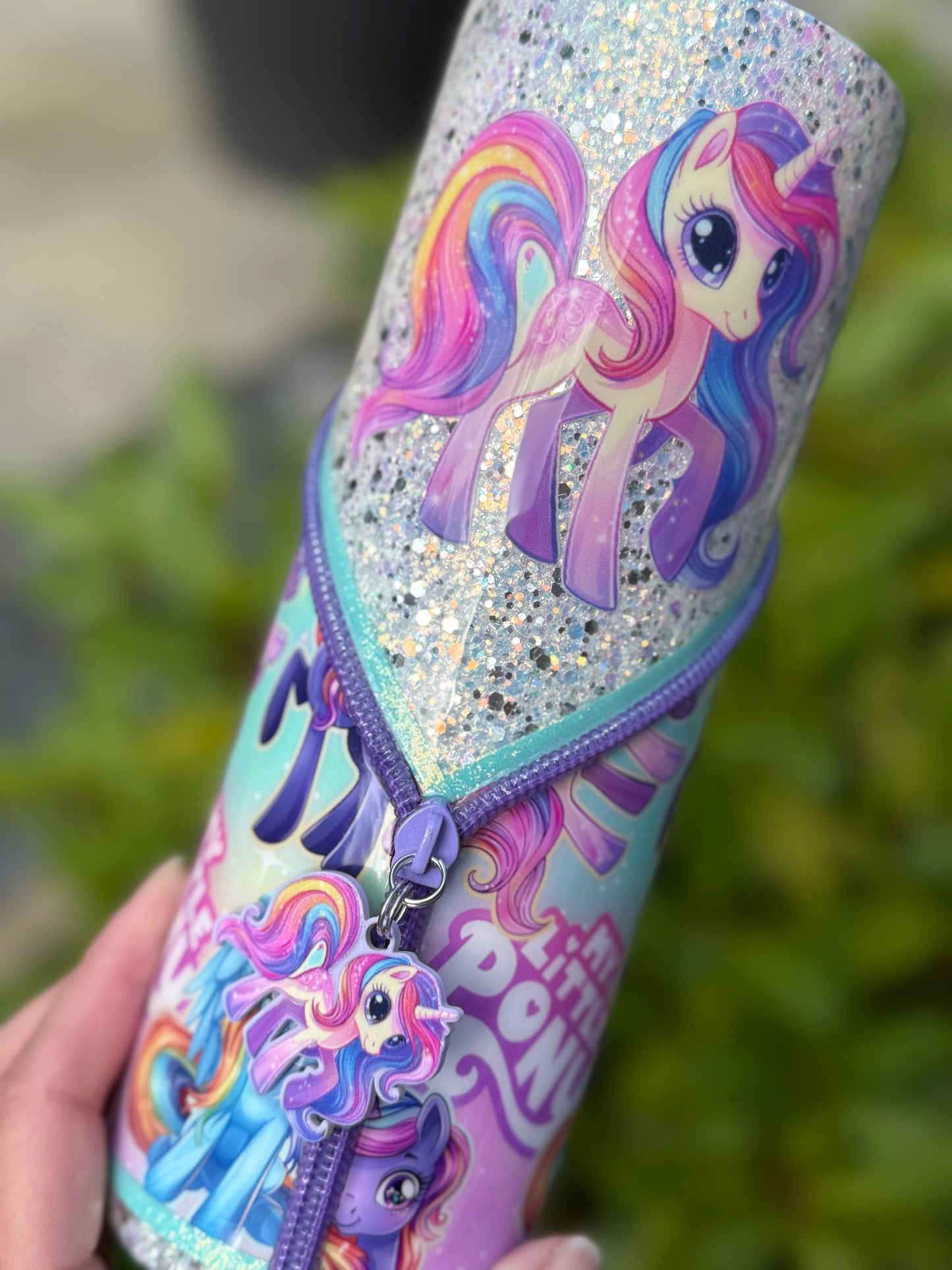 Pony zipper Hyperion tumbler