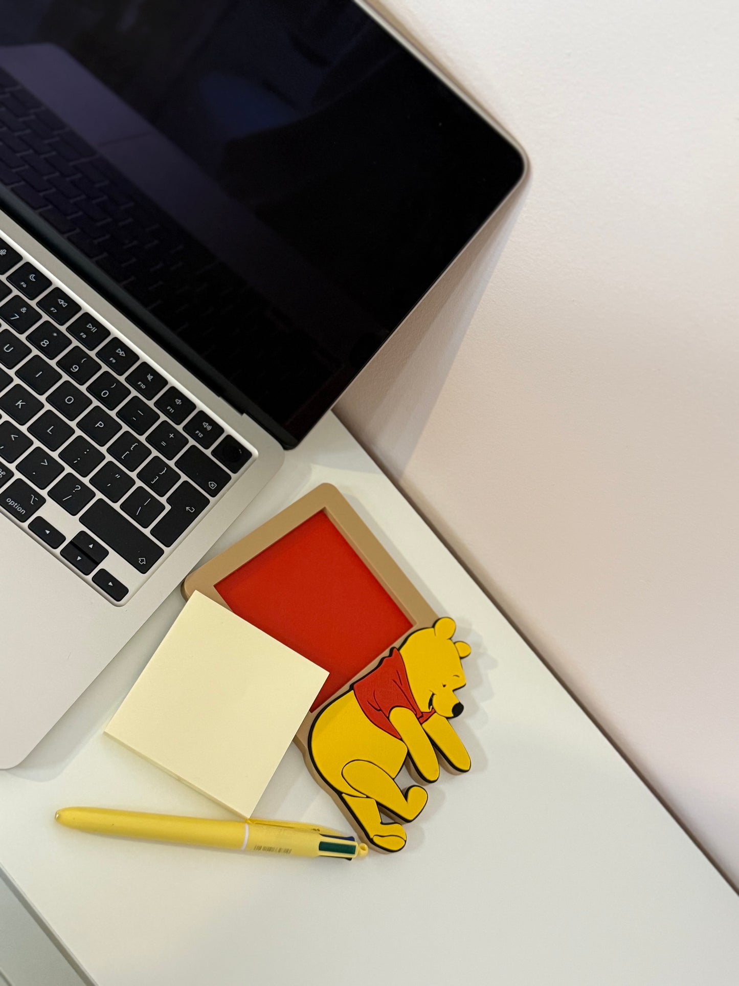 Pooh Bear post it note holder