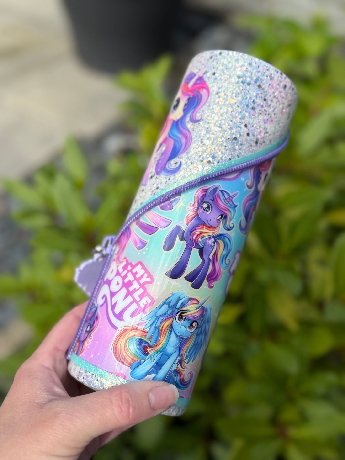 Pony zipper Hyperion tumbler