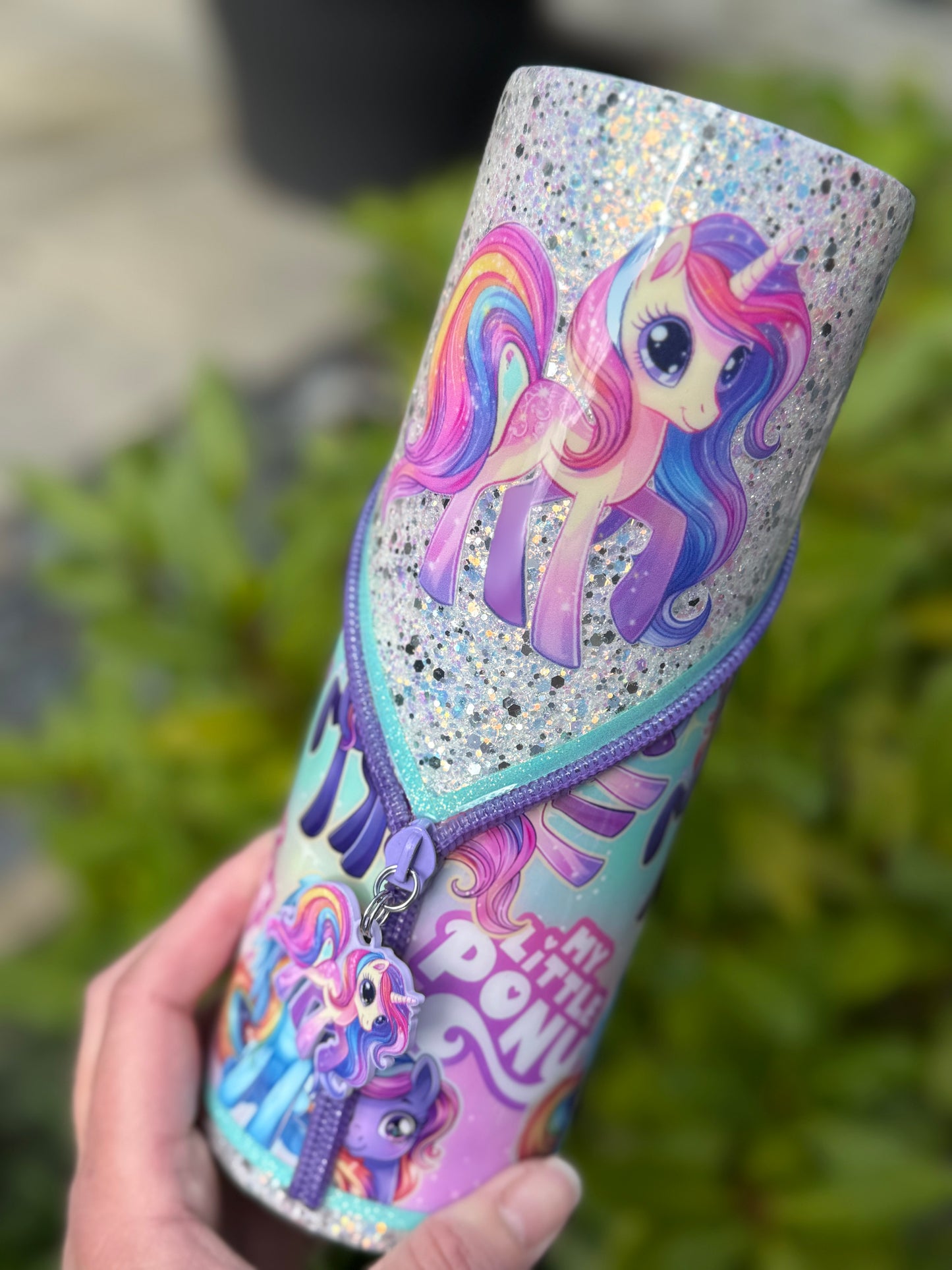 Pony zipper Hyperion tumbler