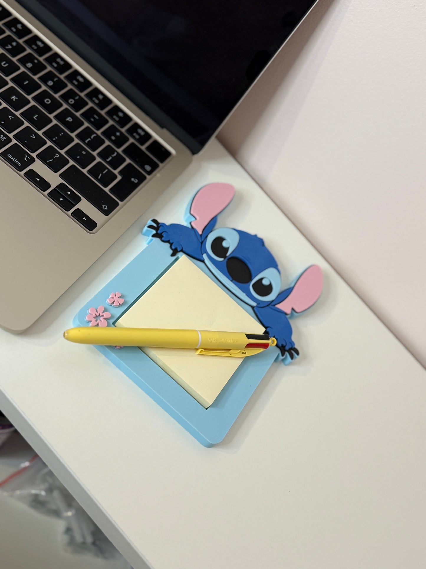 Stitch post it note holder