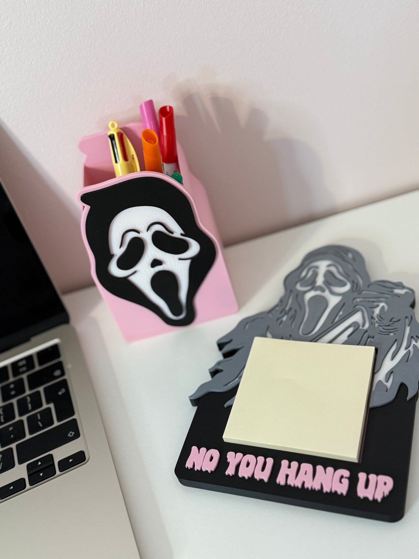 Ghostface pen pot