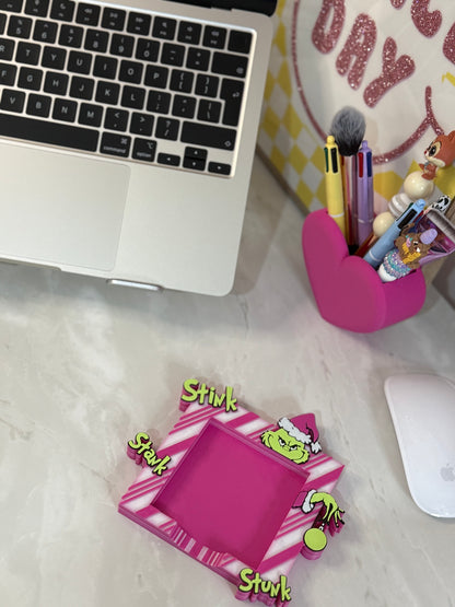 Grinch post it holder