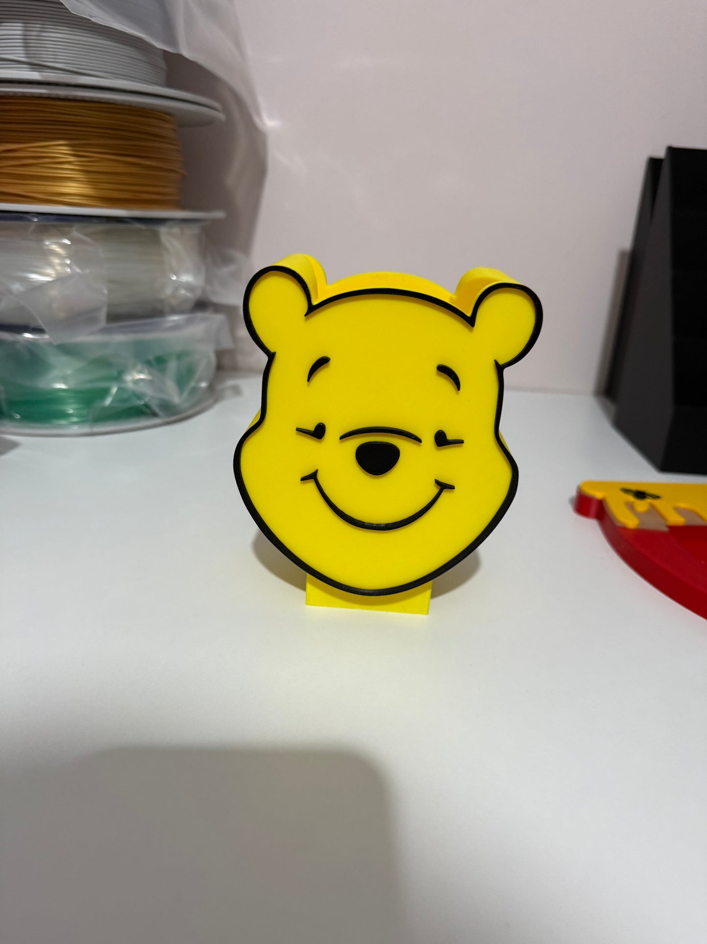 Pooh bear post it and pen holder